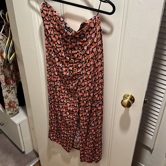 Zara Printed MIDI Skirt size small - Picture 2 of 4